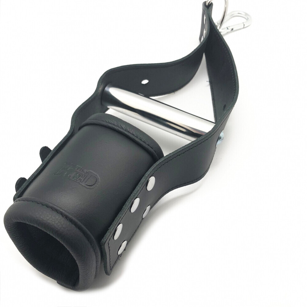 The Red Deluxe Leather Suspension Handcuffs The Red Deluxe Leather Suspension Handcuffs